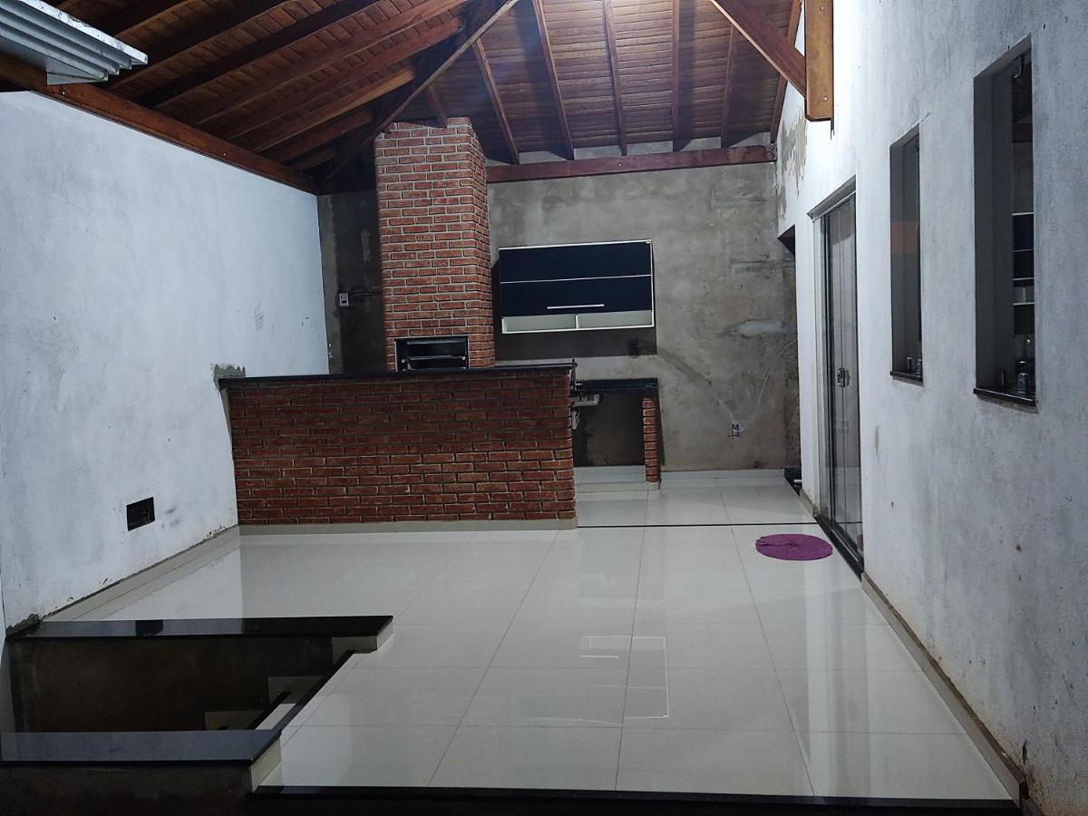 Casa Para Temporada 900 Metros Do Termas Dos Laranjais Villa Olimpia Exterior photo